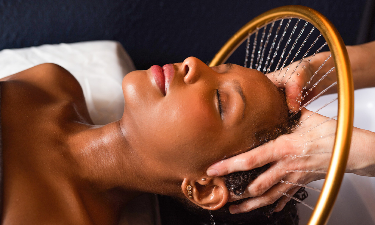 Rituel de Head Spa japonais réalisé par Chantal à Lambesc